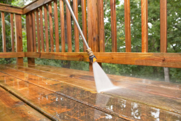 Best Deck Cleaning Services  in Escondido, CA